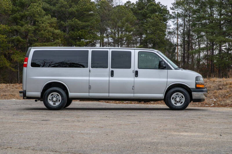 2017 Chevrolet Express LT 3500