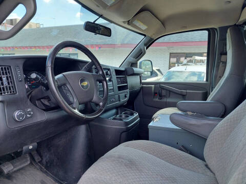 2020 Chevrolet Express 2500