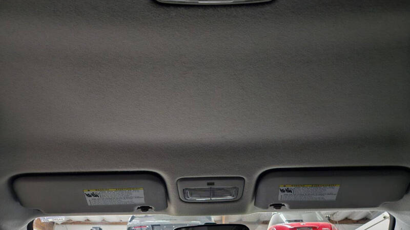 2009 Scion xD Base photo 26