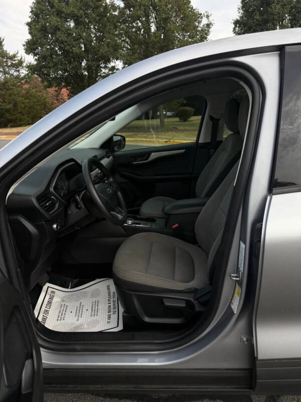 2022 Ford Escape S