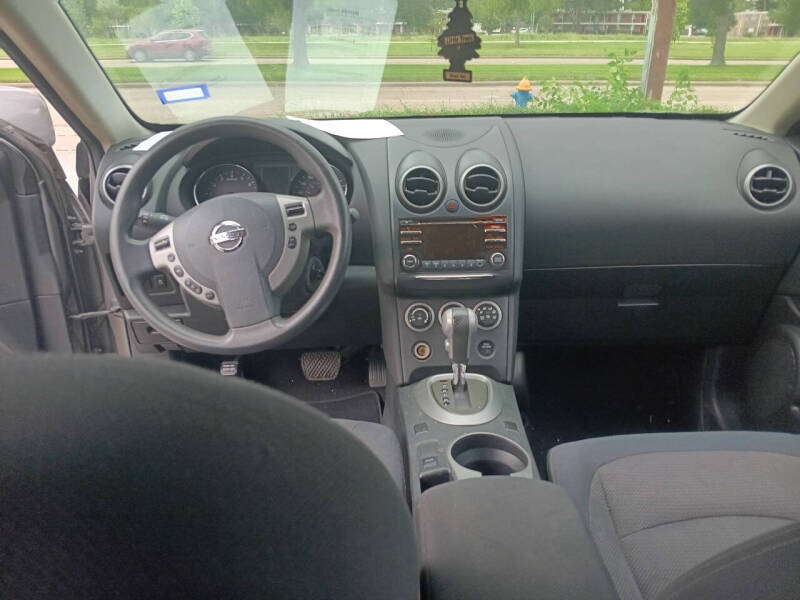 2012 Nissan Rogue S