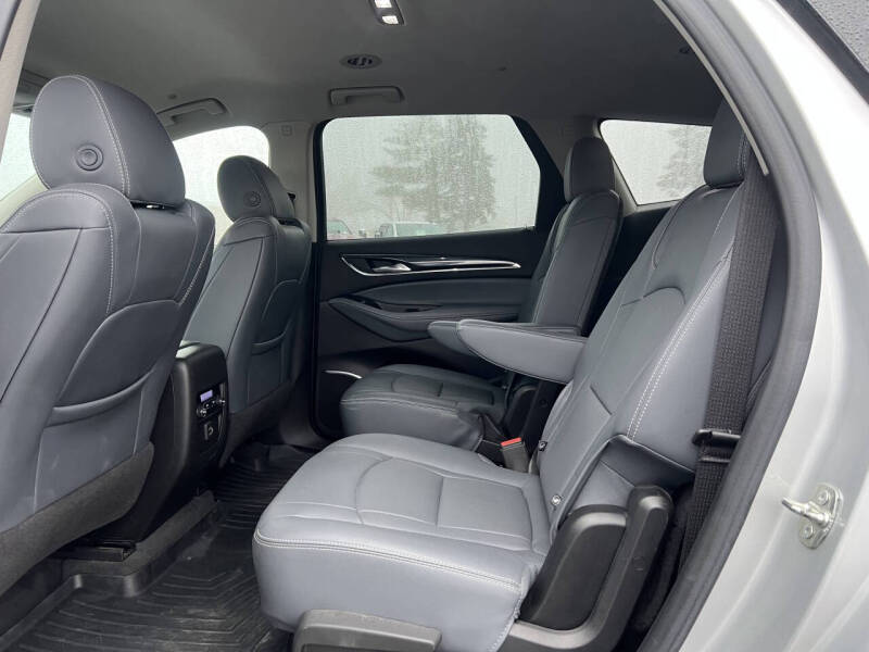 2020 Buick Enclave Essence