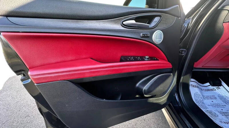 2018 Alfa Romeo Stelvio Ti