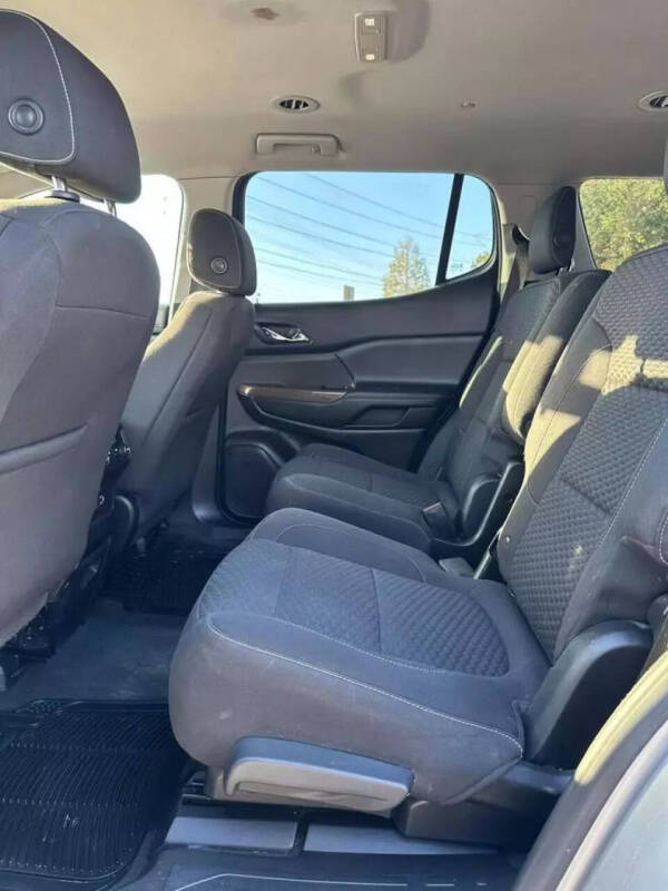 2019 GMC Acadia SLE-2