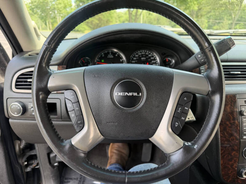 2011 GMC Yukon Denali