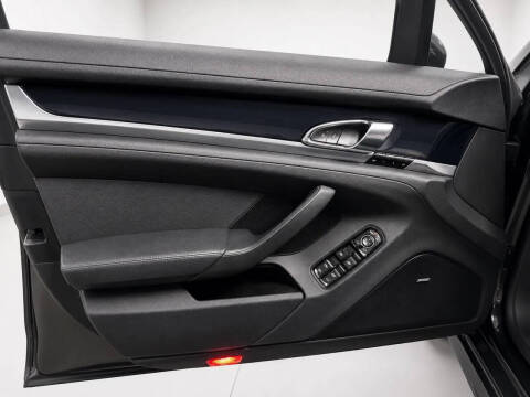 2015 Porsche Panamera