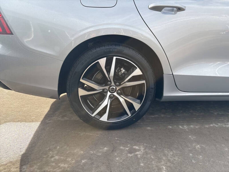 2025 Volvo S60 B5 Core