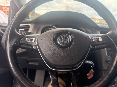 2015 Volkswagen Golf TDI SE