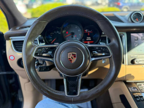 2018 Porsche Macan S