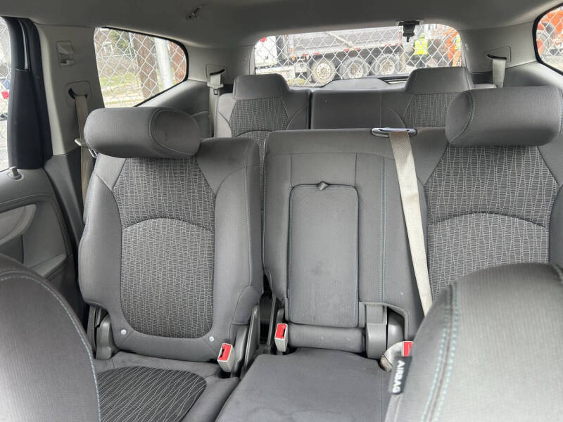 2016 Chevrolet Traverse LS