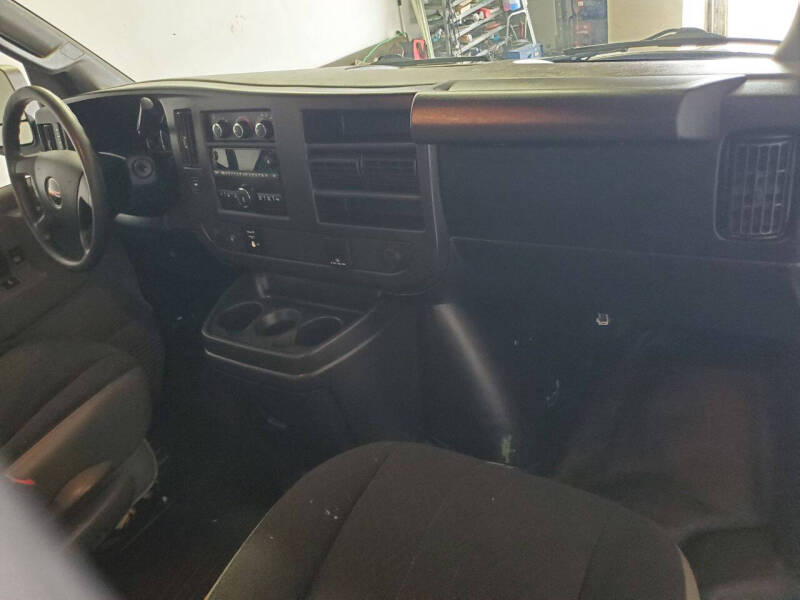 2018 GMC Savana 2500