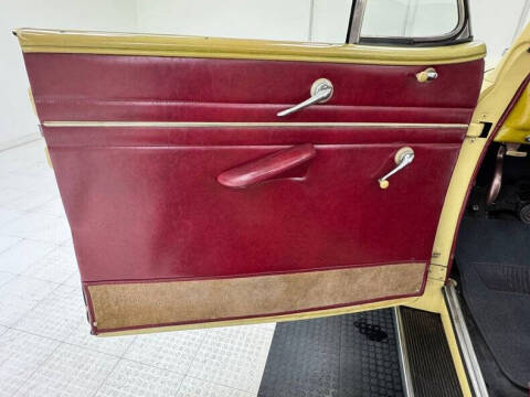 1947 Ford Super Deluxe