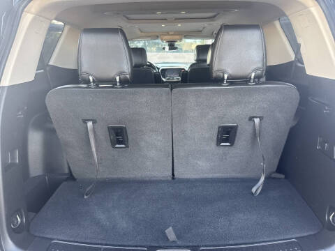 2020 GMC Acadia Denali