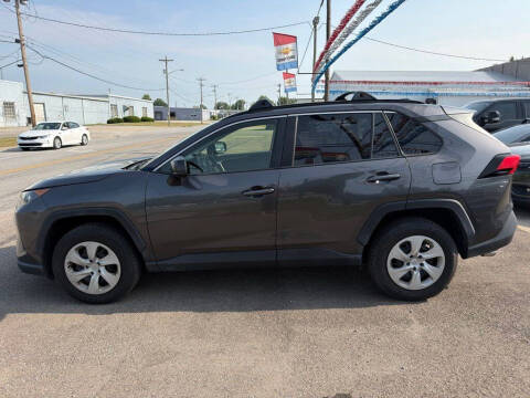 2019 Toyota RAV4 LE
