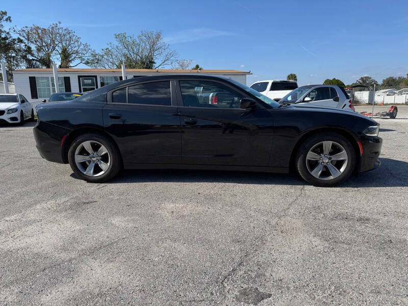 2015 Dodge Charger SXT