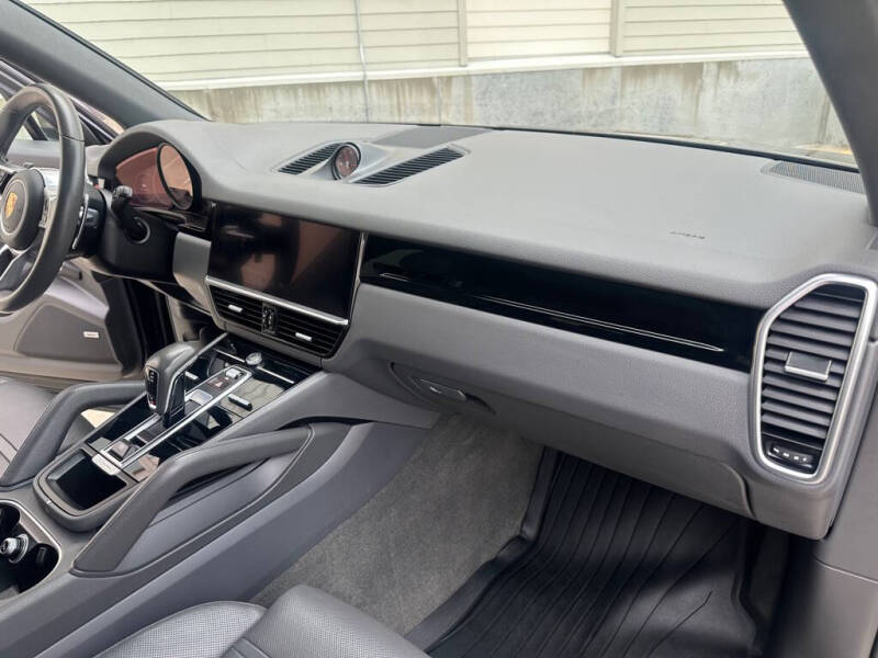 2021 Porsche Cayenne