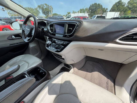 2018 Chrysler Pacifica Touring L