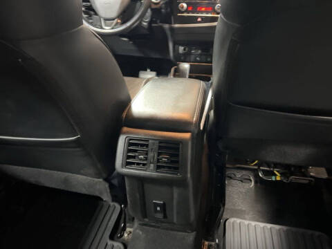 2020 Mitsubishi Outlander SE
