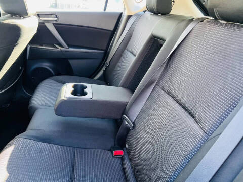 2012 Mazda MAZDA3 i Touring