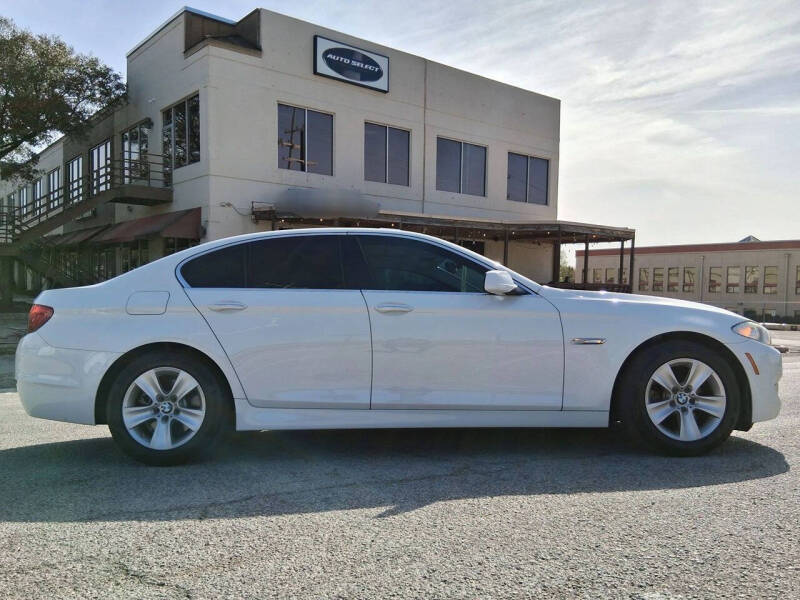 2012 BMW 5 Series 528i