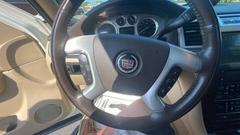 2010 Cadillac Escalade Luxury