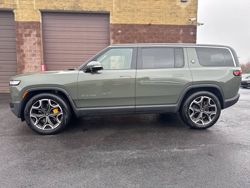 2023 Rivian R1S Launch Edition
