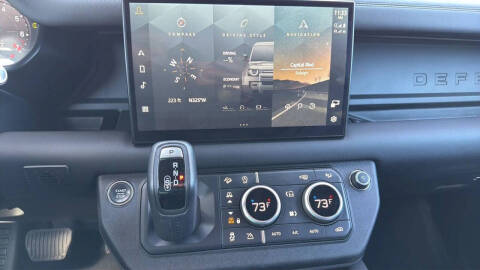 2024 Land Rover Defender 130 P400 X-Dynamic SE