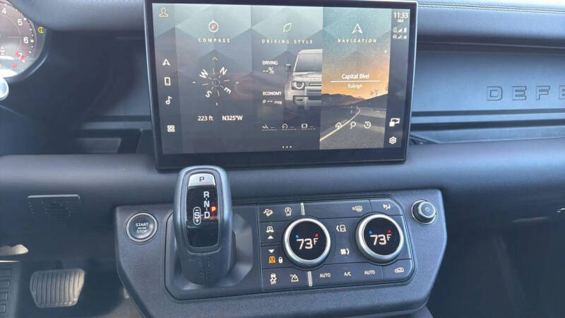 2024 Land Rover Defender 130 P400 X-Dynamic SE