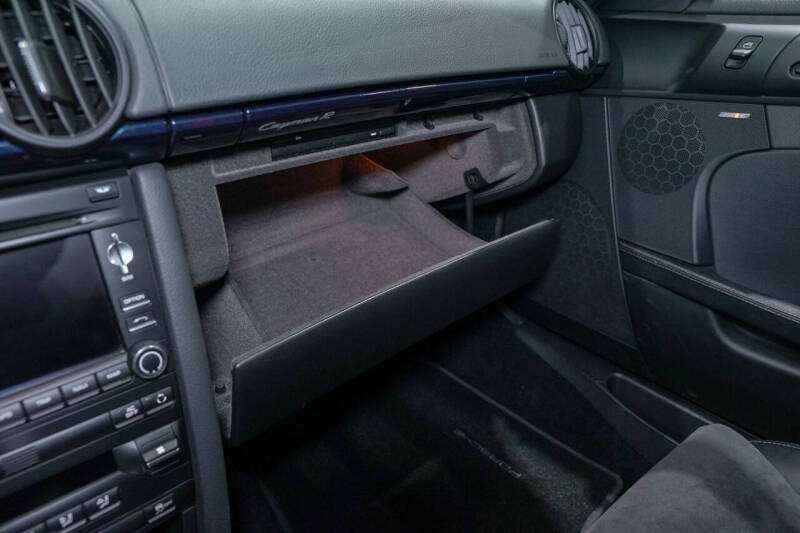 2012 Porsche Cayman R