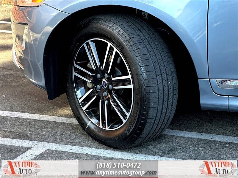 2017 Volvo XC60 T5 Dynamic