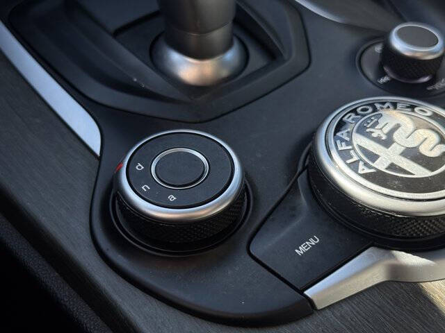 2019 Alfa Romeo Stelvio Ti Lusso