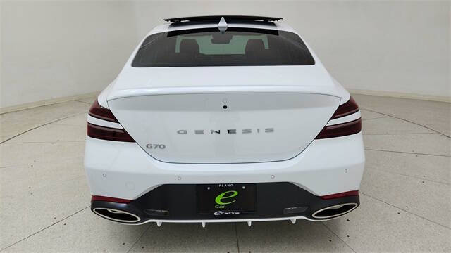 2025 Genesis G70