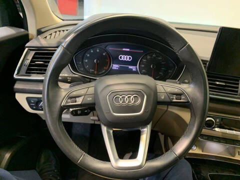 2023 Audi Q5 quattro Premium 40 TFSI