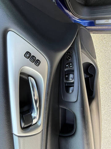 2017 Nissan Pathfinder SL