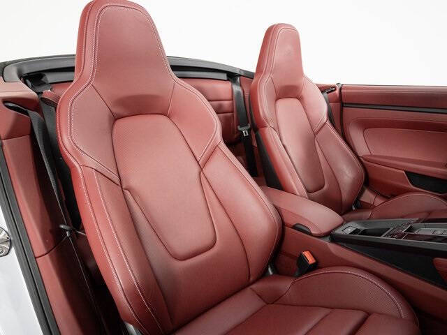 2023 Porsche 911 Carrera GTS