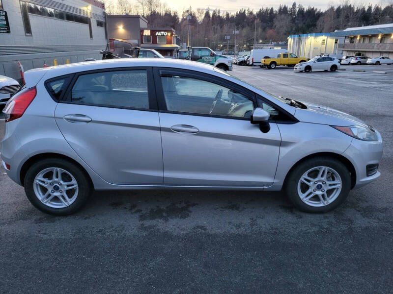 2018 Ford Fiesta SE photo 8