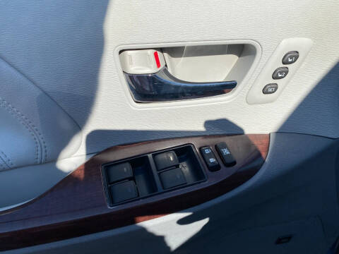 2013 Toyota Sienna XLE Mobility 7-Passenger