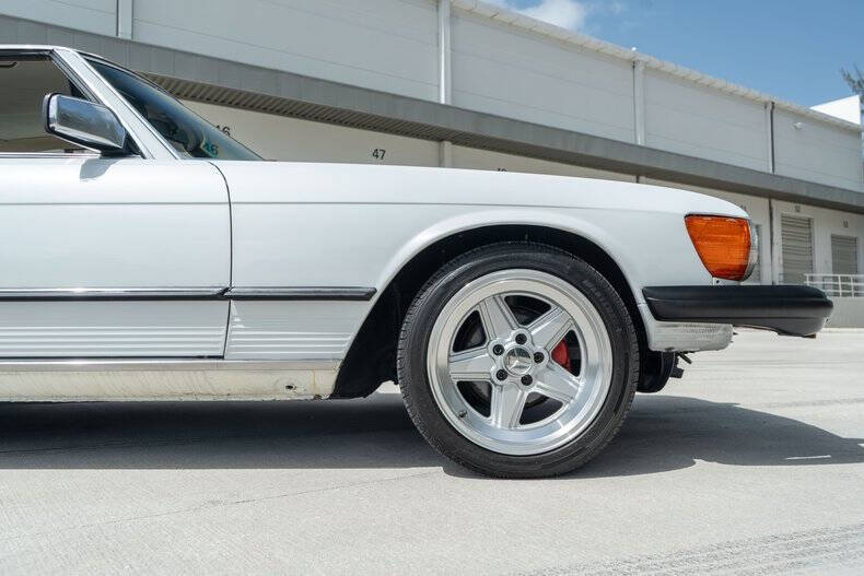1977 Mercedes-Benz 450-Class