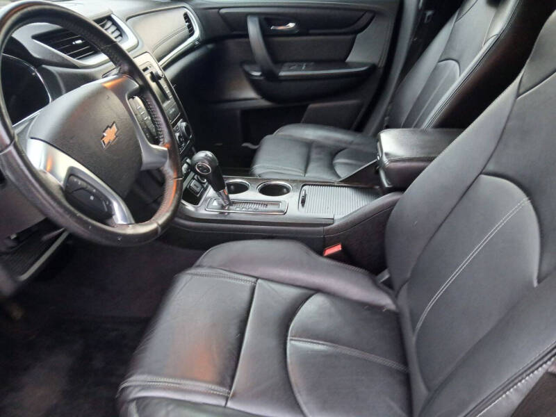 2017 Chevrolet Traverse LT