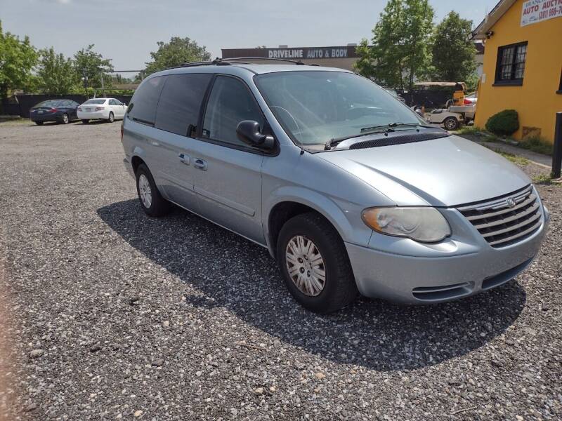 2005 Chrysler Town and Country for sale at Branch Avenue Auto Auction in Clinton MD