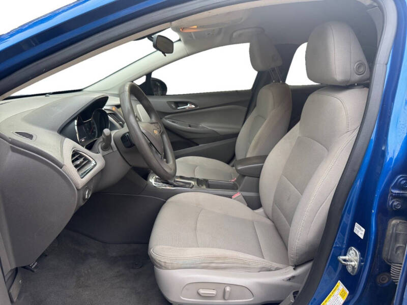 2017 Chevrolet Cruze LT Auto
