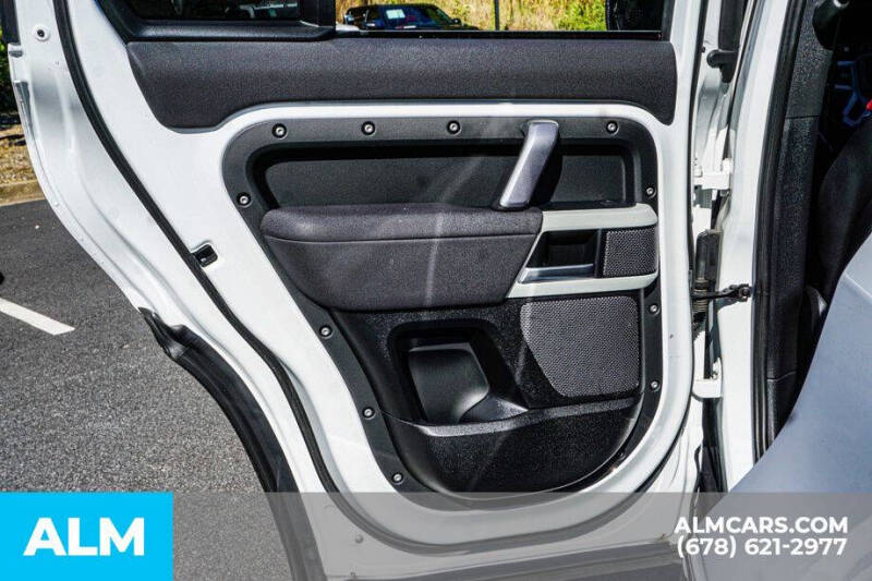 2023 Land Rover Defender 110 X-Dynamic SE