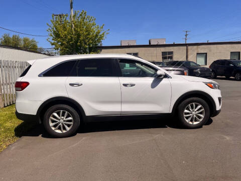 2017 Kia Sorento LX