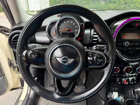2015 MINI Hardtop 4 Door Cooper