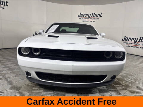 2021 Dodge Challenger SXT
