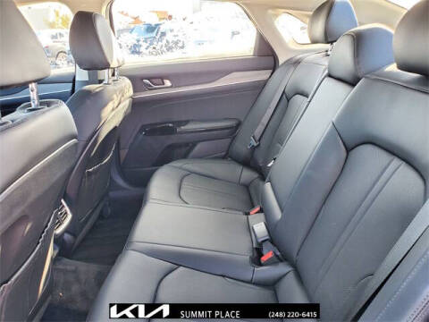 2025 Kia K5 EX