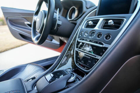 2017 Aston Martin DB11