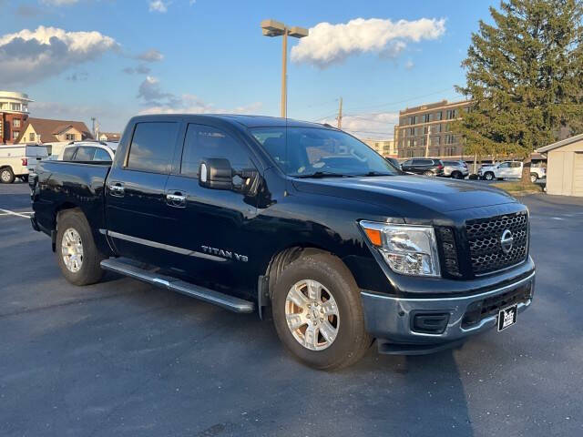 2019 Nissan Titan SV