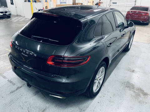 2017 Porsche Macan