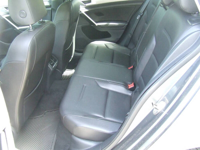2015 Volkswagen Golf TSI S